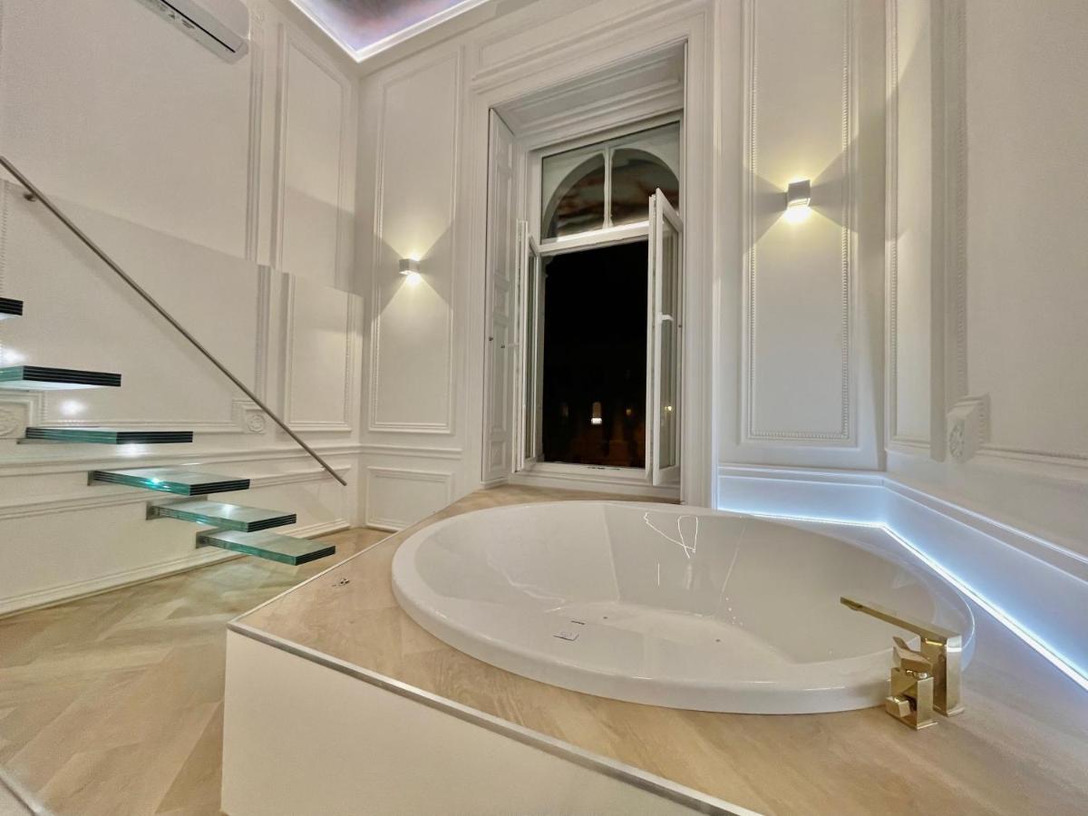 Top Luxury Suites Budapeşte Dış mekan fotoğraf